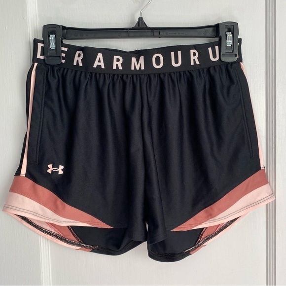 NWT- Women's Under Armour Play 
Tri-Color Shorts Size: XS - Picture 3 of 5